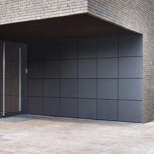 2024 moderne blanc automatique industriel sectionnel <span class=keywords><strong>porte</strong></span> piétonne bon prix bifold <span class=keywords><strong>porte</strong></span> <span class=keywords><strong>de</strong></span> <span class=keywords><strong>Garage</strong></span> en gros <span class=keywords><strong>porte</strong></span> <span class=keywords><strong>de</strong></span> <span class=keywords><strong>Garage</strong></span> électrique - Product Image 2