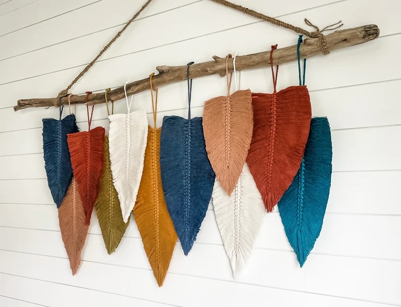 มีสีสัน