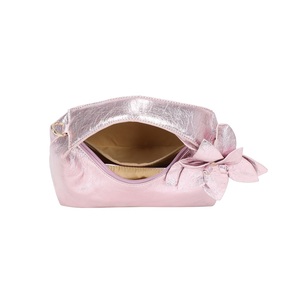 Sac à main hobo rose métallisé tendance avec décor floral, sac à main de luxe brillant à poignée supérieure pour femmes, pour les soirées - Product Image 4