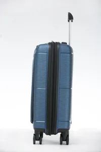 <span class=keywords><strong>Maleta</strong></span> <span class=keywords><strong>de</strong></span> <span class=keywords><strong>Mano</strong></span> con Color Metálico, Tamaño <span class=keywords><strong>de</strong></span> Cabina Inteligente, con Bolsillo Frontal para Portátil, Muestra Disponible - Product Image 4