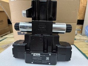 SD41FBE01FC1NF00 D41FBE01FC1NF00 OBE Distributeur directionnel proportionnel piloté par commande manuelle avec électronique intégrée - Product Image 3