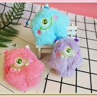 Peluche adorable de petit monstre aux grands yeux, jouet en peluche, pendentif pour sac, charme pour fille