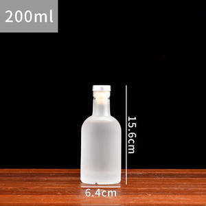 Nuevo diseño botella de <span class=keywords><strong>licor</strong></span> escarcha transparente vacío personalizado vino <span class=keywords><strong>arroz</strong></span> vino hombro redondo mulit-tamaño tapa de corcho botella de vidrio - Product Image 6