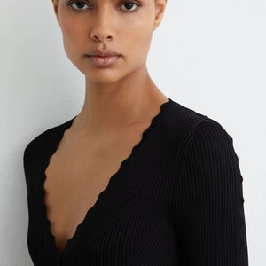 Vestido casual elegante de alta calidad para mujer, vestido de punto con cuello en V, manga larga con volantes, cinturón y corte acampanado, mini vestido para fiesta u oficina. - Product Image 4