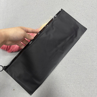 Bolsa de embalaje de extensiones de pelo de PVC personalizada, bolsa con cremallera esmerilada negra con logotipo personalizado, embalaje para mechones de pelo de pelucas