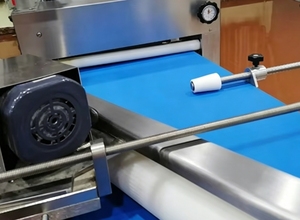 Machine de dépose et de garnissage pour croissants, pâtisseries, cupcakes, pains, biscuits, donuts, confitures, beurre, crème et garnitures de pâtisserie - <span class=keywords><strong>Prix</strong></span> - Product Image 6