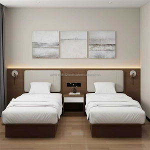 Juego de Muebles Modernos para Habitación Doble de Hotel de 3 Estrellas con 2 Camas Individuales de Madera, Mesa de Noche, Mueble para TV y Mueble para Mini Bar - Product Image 1