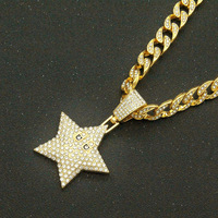 Pendentif Étoile à Cinq Branches Plaqué Or 18K avec Strass Scintillants et Chaîne Cubaine – Bijou Tendance Streetwear pour Fêtes
