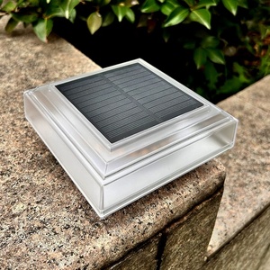 Tutup Tiang Lampu Pilar Tenaga Surya Tahan Air IP65 LED Taman Halaman Pagar Plastik 2W 2700K Putih Hangat Lembut Lampu Isi Ulang - Product Image 2