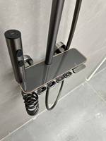 Système de robinet de douche de salle de bain contemporain de luxe 4 fonctions chrome poli mitigeur en laiton robinets jet de pluie pour hôtels