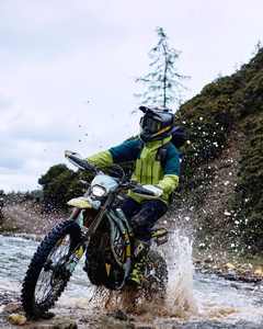 Moto électrique tout-terrain Sur-Ron Ultra Bee HP 74V 55Ah 12.5kW 2025, moto tout-terrain, vitesse maximale de 90 km/h, vélo électrique pour adultes - Product Image 6