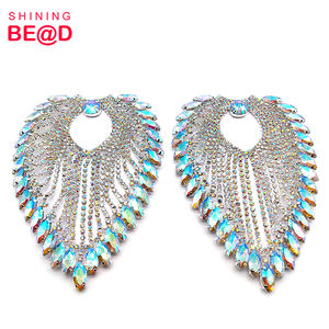 Patch de gland en forme de cœur scintillant cousu <span class=keywords><strong>sur</strong></span> l'épaule chaîne cristal AB verre strass Applique pour décoration de robe de mariée - Product Image 6