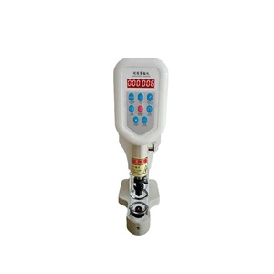 Máquina de coser botones eléctrica Zoyer 828D de 5.5 Kw y 220 V semiautomática para botones redondos de plástico para prendas de vestir - Product Image 3