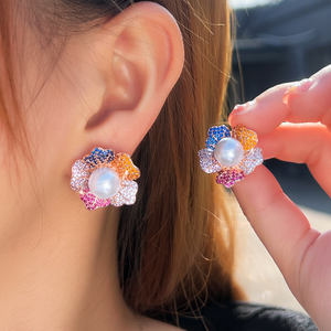 Orecchini a Perno Multicolore con Zirconi Cubici, Orecchini a Fiore con Perla per Donna, <span class=keywords><strong>Gioielli</strong></span> da Festa Placcati in Oro Rosa - Product Image 2