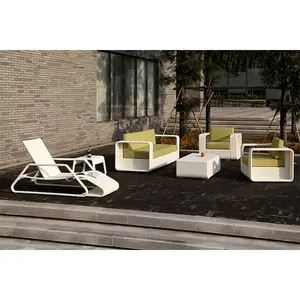 Chaises de salon en plein air