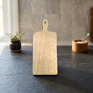 Planche à découper en bois artisanale DnU, forme rectangulaire avec poignée, emballage individuel, bloc de découpe en bois naturel fait à la main - Product Image 1