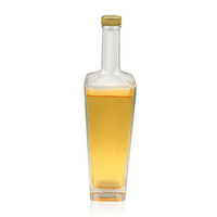 Botol Kaca Whiskey Tequila Desain Klasik Berkualitas Tinggi Premium 250ml 500ml 750ml dengan Sumbat Gabus Mewah Persegi Buatan Khusus