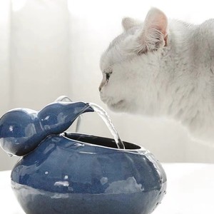 น้ำพุเซรามิกสำหรับแมว รูปทรงน้ำเต้า เครื่องให้น้ำหมุนเวียนอัตโนมัติ กระตุ้นการดื่ม ชามน้ำสำหรับสัตว์เลี้ยง - Product Image 1