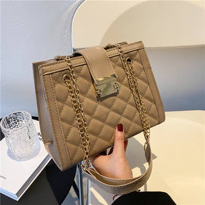 Hot Sale Diamond Lattice Chain Women's Fashion Handbags Casual Hobos <b>Purses</b> and Handbag Ladies Hand Bags - Product Image 3