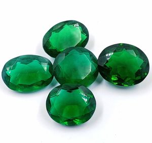 Attrayant Moldavite Gemstone Lâche Facettes Ovale Forme De Coupe Précieuse Fabrication De Bijoux Taille Calibrée Pierres Précieuses À Vendre En Vrac OEM - Product Image 5