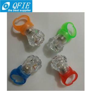 Yiwu's Mini LED Finger Light Toy Plastic Magic Rose Multicolor Unisex CE Certified para niños - Product Image 4