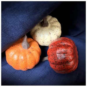 Calabazas Artificiales de Espuma Marca Kangning para Decoración de Mesa en Interiores para Halloween y Acción de Gracias - Product Image 6