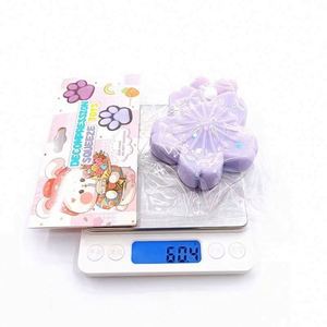 Juguetes Antiestrés de Silicona con Forma de Flor de Cerezo, Personalizados al por Mayor, para Niños, Alivian la Ansiedad - Product Image 3