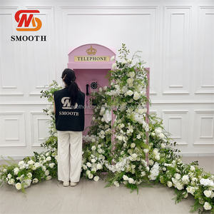 Chemin de table floral 3D moderne en acrylique blanc, lisse, durable, luxueux, taille personnalisable, utilisation intérieure/extérieure - Product Image 2