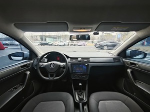 Volkswagen <span class=keywords><strong>Santana</strong></span> 2019, 1.5L Automático, Volante a la Izquierda, Interior Oscuro, Asientos de Tela, Bajo Kilometraje, Sedán Confiable para Exportación - Product Image 6