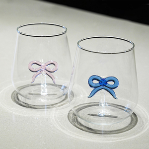 Verre à boire en verre avec nœud papillon rose en gros, petit verre à lait frais, verre à jus, vaisselle créative, design nœud papillon - Product Image 1