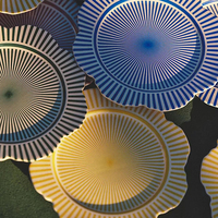 Europe du Nord Assiettes et bols en céramique de forme ondulée simple et luxueuse et à bord doré Ensemble de vaisselle et pièce pour la cuisine à domicile
