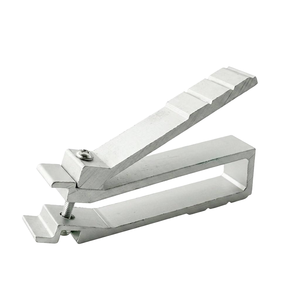 Outil d'insertion et de retrait d'écrous de <span class=keywords><strong>cage</strong></span> en alliage d'aluminium pour rack de serveur et armoire, pour écrous M4/M5/M6, qualité DIY OEM avec ouverture de 9 mm - Product Image 1
