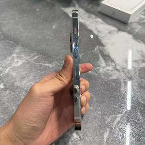 Venta al por Mayor de <span class=keywords><strong>iPhone</strong></span> <span class=keywords><strong>13</strong></span> Pro de 256 GB, Color Plata, 5G, Pantalla Super Retina XDR OLED, <span class=keywords><strong>Precio</strong></span> de Fábrica, Proveedor, Stock al por Mayor - Product Image 3