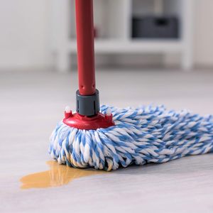 Mopa de Limpieza de Pisos de Alta Durabilidad con Mango de Madera y Hilo de Algodón, Precio Económico, Venta al Por Mayor - Product Image 3