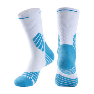 Chaussettes de basketball personnalisées en gros, épaisses, à fond en tissu éponge, coussinées, pour hommes, entraînement sportif et exercice - Product Image 4