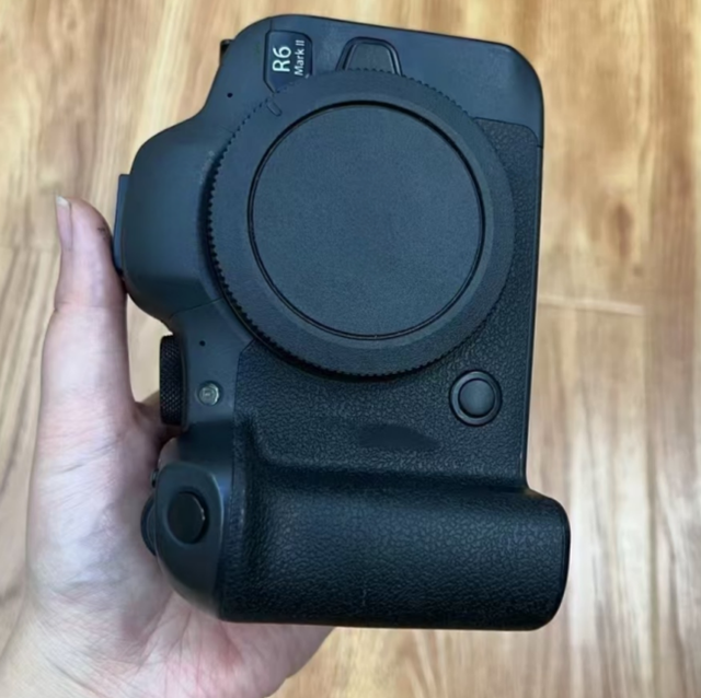 EO/S SLR-style Mirrorless Digital Camera Used R6 Mark II 24MP Full Frame Camera R6 II Camera Body