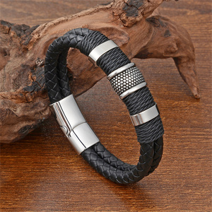 अच्छी गुणवत्ता के चमड़े Wristband कस्टम नाम स्टेनलेस स्टील कंगन काले चमड़े के लिए मुड़ लट में चमड़े के कंगन पुरुषों - Product Image 2