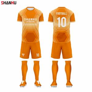 Футбольная форма с круглым воротником - Product Image 5