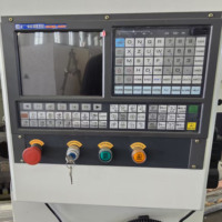 Torno CNC de Servicio Pesado CK6140 Fanuc/GSK de 380V, Torno de Cama Plana para Mecanizado de Piezas de Eje y Disco Metálicos