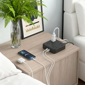 Multipresa Industriale con Spina AU, Protezione da Sovratensioni, 4 Prese, 2 Porte USB-A e 2 Porte USB-C, Impermeabile - Product Image 4