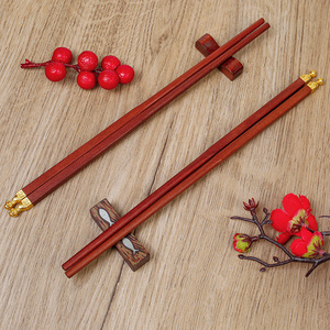 Set de Regalo de Año Nuevo Chino con Diseño de Serpiente: 5 Pares de Palillos de Madera de Sándalo Rojo (para Uso Doméstico, con - Product Image 4