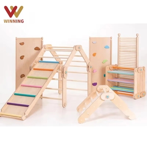 Ensemble de triangle Pikler Montessori pliable, cadre d'escalade en bois pour tout-petits avec <span class=keywords><strong>balançoire</strong></span> et toboggan pour aire de jeux intérieure de maternelle - Product Image 1