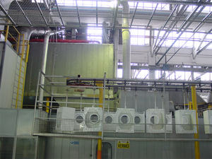 Equipo de pulverización de pintura profesional personalizado del fabricante Maquinaria de revestimiento de metal de nueva condición para casa de acero - Product Image 3