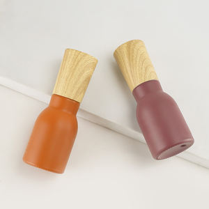 Flacone in Vetro Opale da 40ml con Tappo Spray in Legno, Finitura Opaca Arancione e Viola Rustico - Product Image 6
