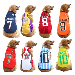 Maillot de football pour animaux 2026 en gros – T-shirt de football réfléchissant pour chien, vêtement pour chien imprimé par sublimation - Product Image 1