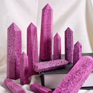 Tour de cristal naturel en gros, obélisque de rubis, pointe de quartz brut pour l'artisanat et la décoration intérieure - Product Image 4