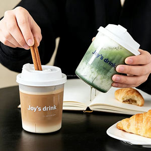 Tasses à café jetables en plastique PP dur Smoothie Matcha avec couvercles de 500ml 16oz avec logo personnalisé en gros - Product Image 1