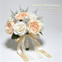 Bouquet de mariée léger et frais avec ruban en dentelle, roses artificielles, fleurs artificielles pour la décoration de la robe de mariée, les photos de mariage