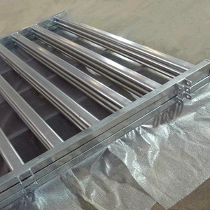 Feuer verzinkter Corral-Zaun aus verzinktem Metall Einfach zu montieren der 1,5 m/1,8 m runder Stahlrahmen Schaf pferd Vielseitiger Draht zaun - Product Image 5