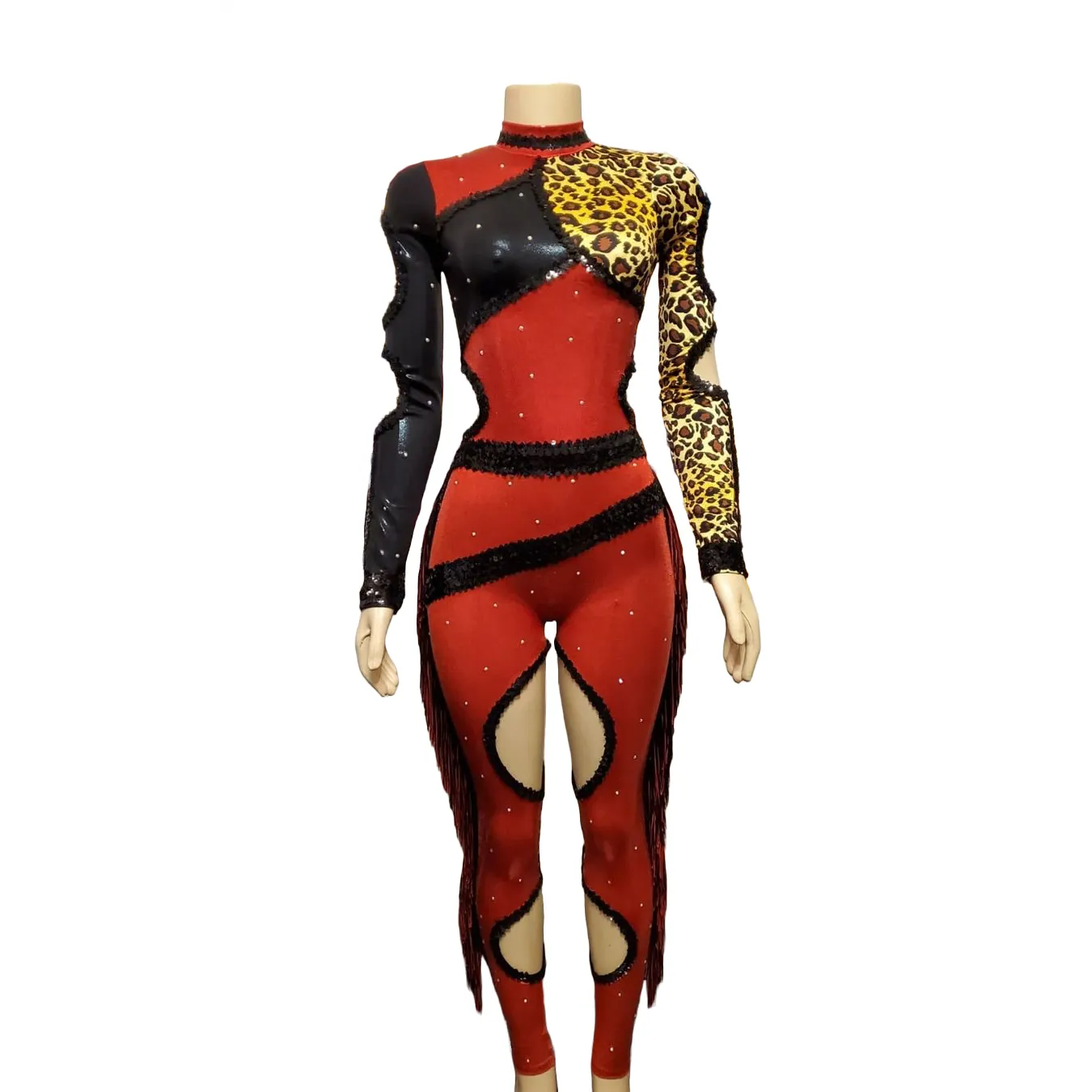 カスタム女性チーム衣装スタンドバトルガールズはスパンコールとフリンジマジョレットダンスユニフォームでコスチュームダンスウェアパフォーマンスを使用しました